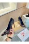 Christian Louboutin Hot Chick la luz de las Estrellas Bombas de 100mm de Veau Velours Negro