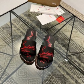 Christian Louboutin Pinchos Diapositivas CL Zapatos de la Tienda