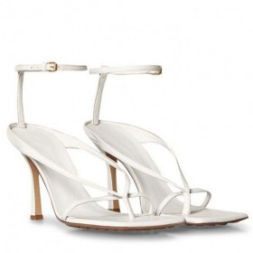 Bottega Veneta Tobillo Estiramiento de la correa de las Sandalias de Cuero Blanco Bottega Veneta Sandalias