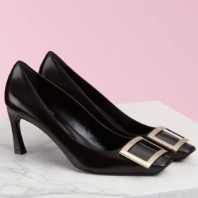 Roger Vivier Belle Vivier Trompette 70mm Bombas de Negro de piel de Becerro