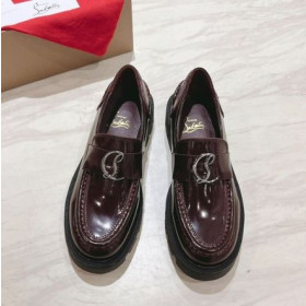 Christian Louboutin CL Moc Slæbe Loafers Kalv Læder Bourgogne