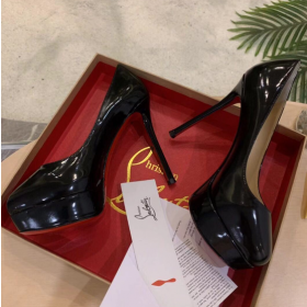 Christian Louboutin Dirditta 130mm Pumps Patent Læder Sort CL Sko