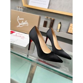 Christian Louboutin Kate 105mm Pumper Crepe Satin Black CL Sko