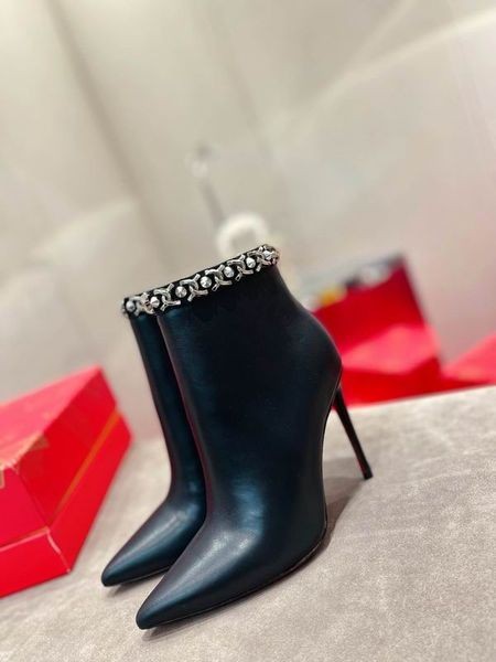 Christian Louboutin Keten Buit enkellaarsjes 100mm Zwart Kalfsleer