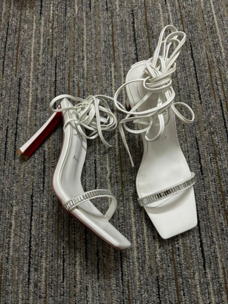 Christian Louboutin Condora Lacestrass 85mm Leren Sandalen Wit