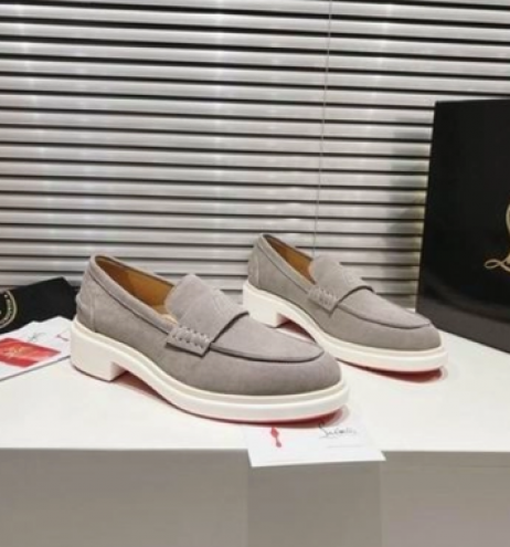 Christian Louboutin Urbino Moc Loafers Suede Grijs
