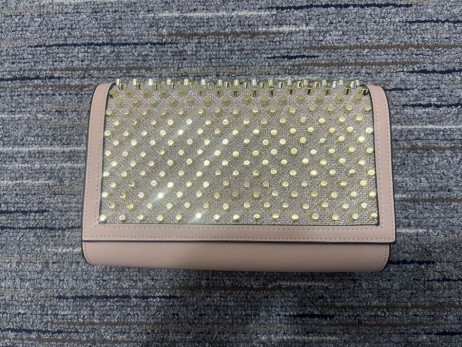 Christian Louboutin Paloma Koppeling Kalf Leer en Spikes Naakt