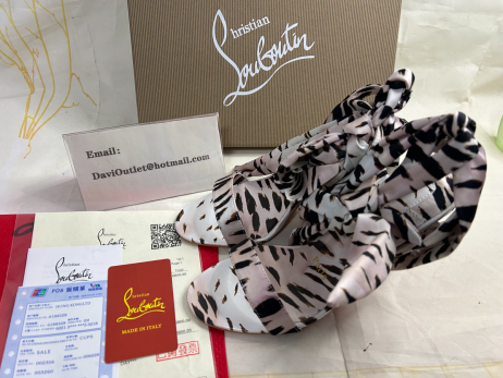 Christian Louboutin Sandale Du Desert 100 Mm Sandaaltjes Gigi Afgedrukt Crêpe Satijn Vintage Rose