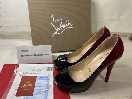 Christian Louboutin Pumps Nieuwe, Zeer Prive 120 mm Zwart-rood/zwart lak Kalf