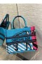 Dior Medium Boek Tote Bag Blue D-Jungle Pop Borduurwerk