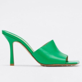 Bottega Veneta Stretch Muildieren 90mm Groene Lamsvel Bottega Veneta, Muildieren