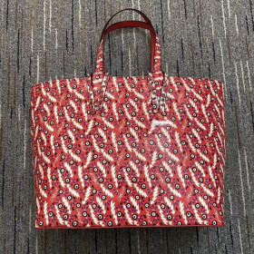 Christian Louboutin Oost-West Cabata Tote Bag Patent Ginzana Loubi