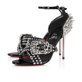 Christian Louboutin Wosandal Pic 100 Mm Sandalen Patent Leer En Spikes Zwart