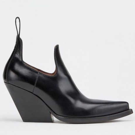 Bottega Veneta BV Laiha Nilkan Saappaat Musta Vasikannahka Bottega Veneta Kengät