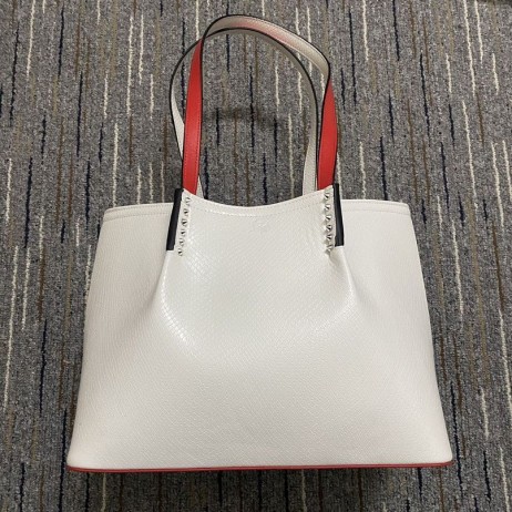Christian Louboutin Cabarock Shopper Tote Jurassic Kohokuvioitu Piikki Calfskin Valkoinen