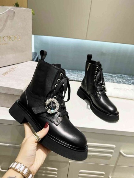 Jimmy Choo Cora Taulu Vasikka Nahka Combat Saappaat Crystal Solki Musta