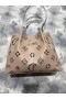 Christian Louboutin Cabarock Piikkejä Kangaskassi Vasikannahka Loubinthesky Rei ' Itetty Beige Christian Louboutin Laukut
