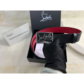 Christian Louboutin Ricky Vyö 35mm Vasikan Nahka Musta Piikkejä Solki