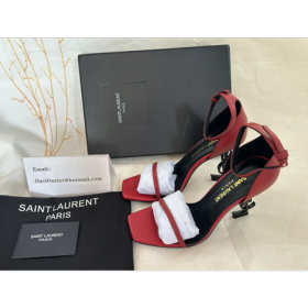 Saint Laurent Opyum Sandaalit Vasikka Nahka Matta Punainen