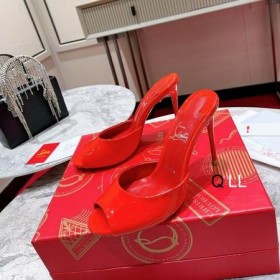 Christian Louboutin Minut Dolly 100 Mm Muulit Patentti Vasikan Nahka Punainen CL Kengät