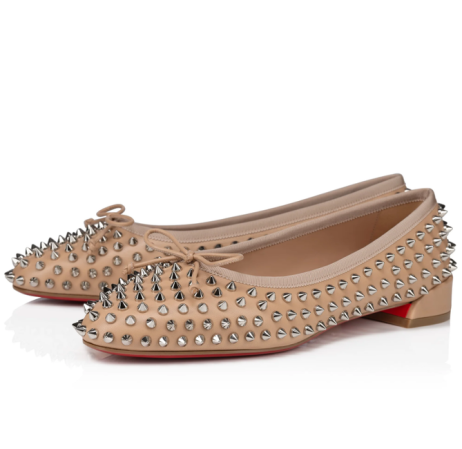 Christian Louboutin Sweetie Jane Pointes Ballerine De La Pompe En Cuir Nappa De Blush Beige