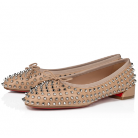 Christian Louboutin Sweetie Jane Pointes Ballerine De La Pompe En Cuir Nappa De Blush Beige
