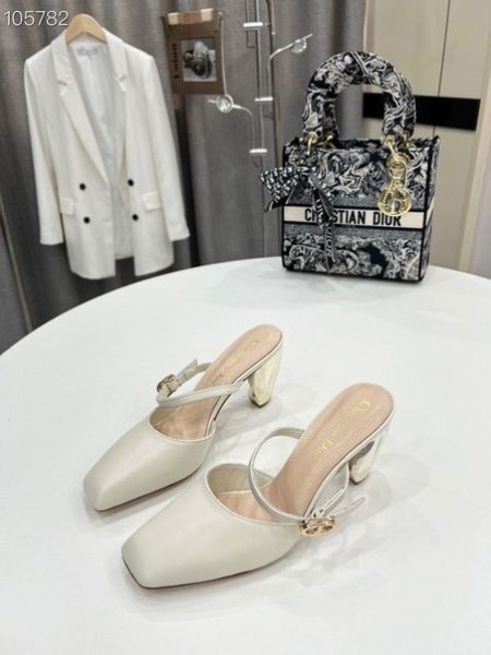 Dior-Frauen Maultiere Pumpen Weiß