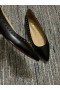 Christian Louboutin Anjalina Wohnungen Spikes Kalb Leder Schwarz