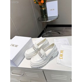 Dior-Code-Loafer Weiß Gebürstetem Kalbsleder