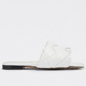 Bottega Veneta Lido Slides White Intreccio-Lammfell-Bottega Veneta-Folien