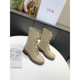 Dior Αναζήτηση Για Την Καταπολέμηση Της Μπότες Από Δέρμα Μοσχαριού Σε Ανάγλυφο Μπεζ